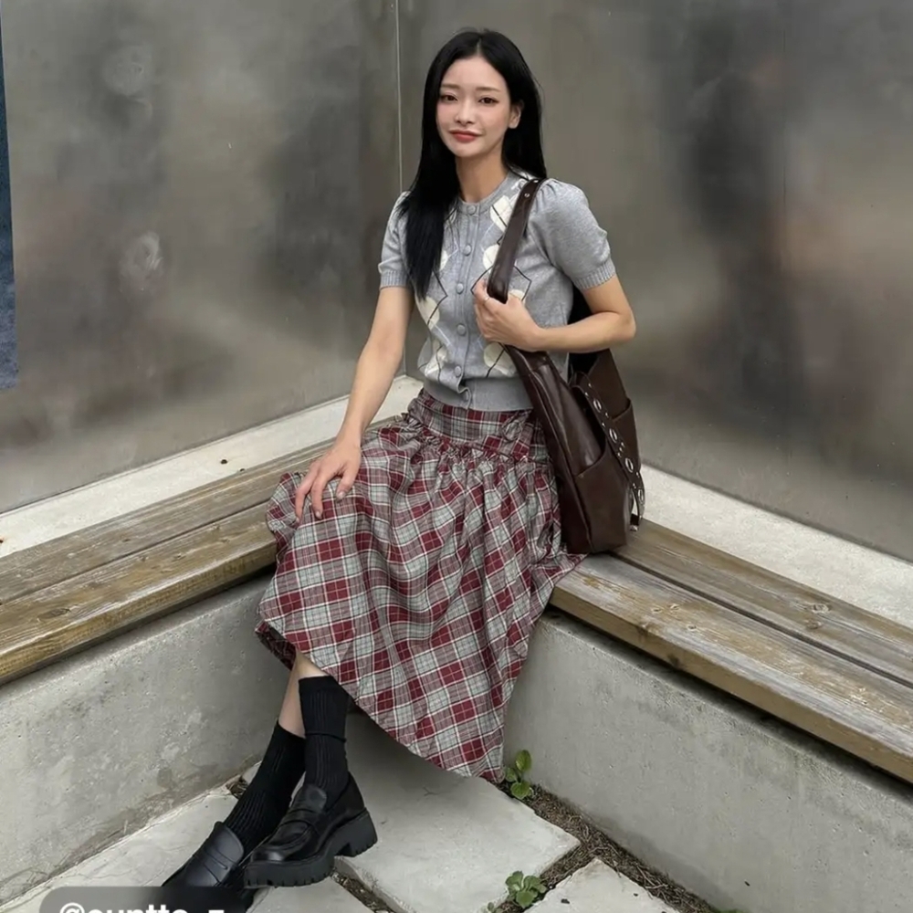 Cider Mid Rise Tartan Lettuce Trim Wrap Skirt Burgundy NWT Size Large - Picture 4 of 8